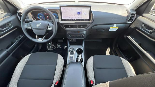 Photo of 2025 Oxford White Ford Bronco Sport
