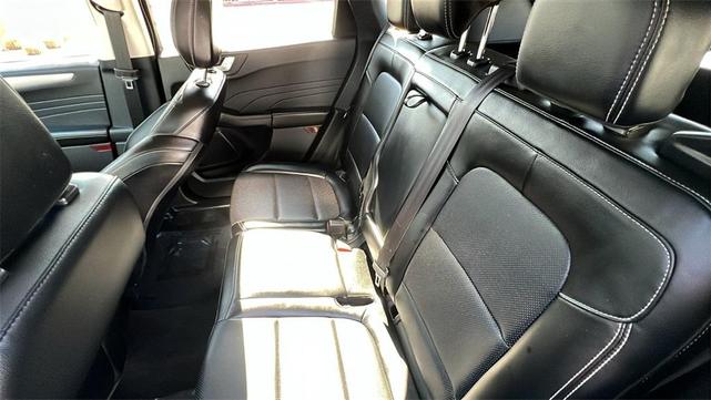 Photo of 2022 Carbonized Gray Metallic Ford Escape