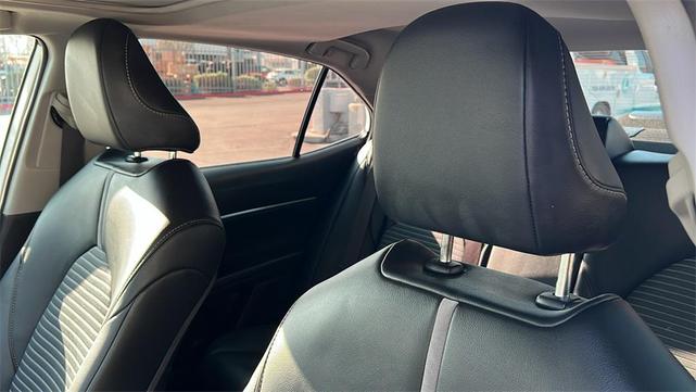 Photo of 2024 Ice Cap Toyota Camry Hybrid