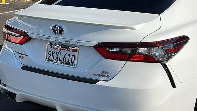 Photo of 2024 Ice Cap Toyota Camry Hybrid