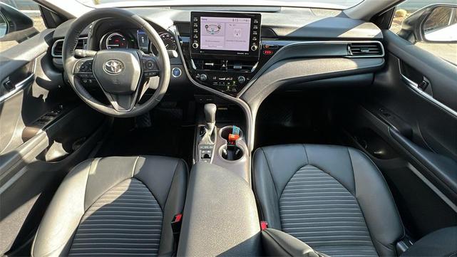 Photo of 2024 Ice Cap Toyota Camry Hybrid