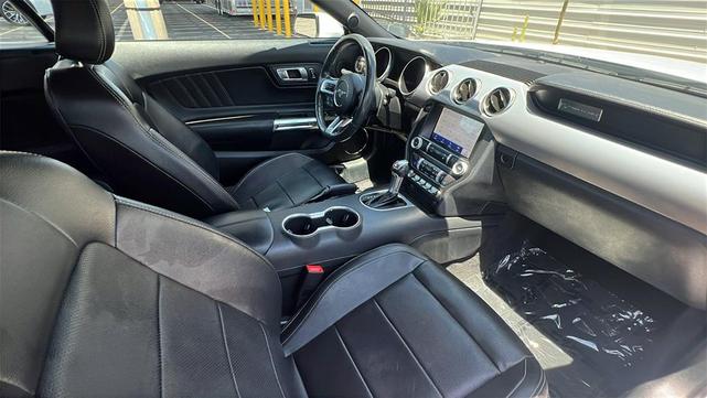Photo of 2023 Oxford White Ford Mustang