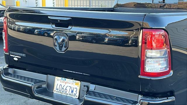 Photo of 2023 Diamond Black Crystal Pearlcoat RAM 1500