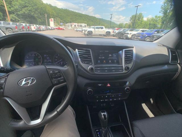 Photo of 2018 Coliseum Gray Hyundai TUCSON
