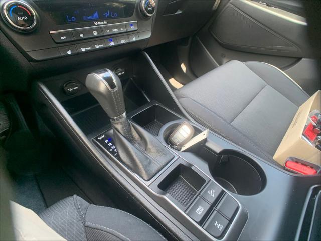 Photo of 2018 Coliseum Gray Hyundai TUCSON