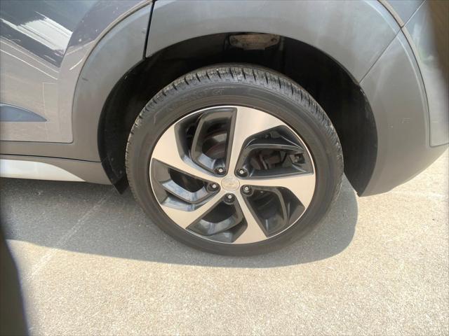 Photo of 2018 Coliseum Gray Hyundai TUCSON
