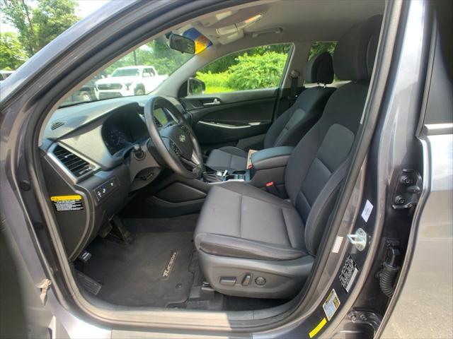 Photo of 2018 Coliseum Gray Hyundai TUCSON