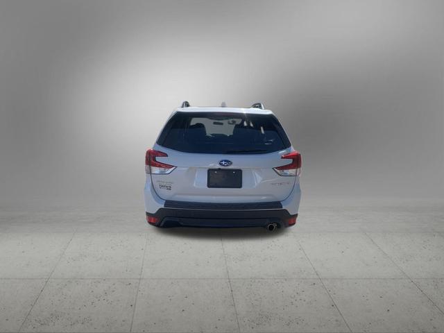 Photo of 2022 Crystal White Pearl Subaru Forester
