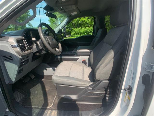Photo of 2021 Oxford White Ford F-150