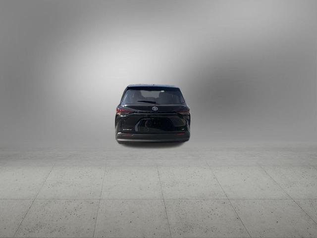 Photo of 2025 Midnight Black Metallic Toyota Sienna