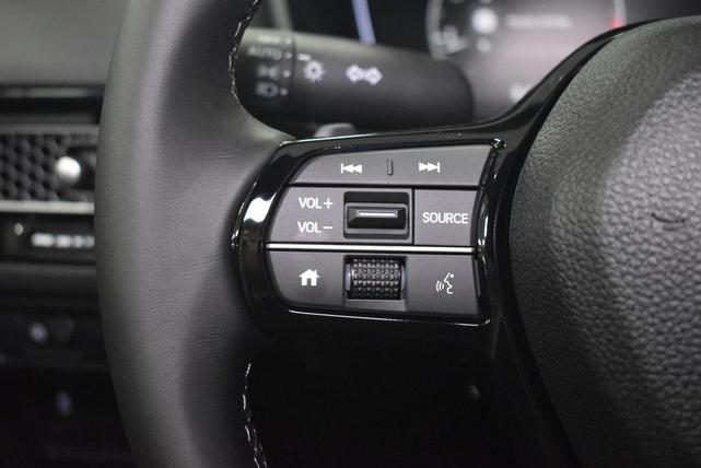 Photo of 2026 Platinum White Pearl Honda Civic