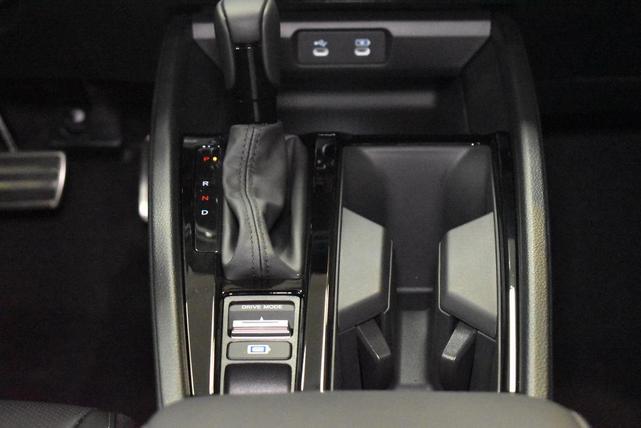 Photo of 2025 Crystal Black Pearl Honda Accord Hybrid