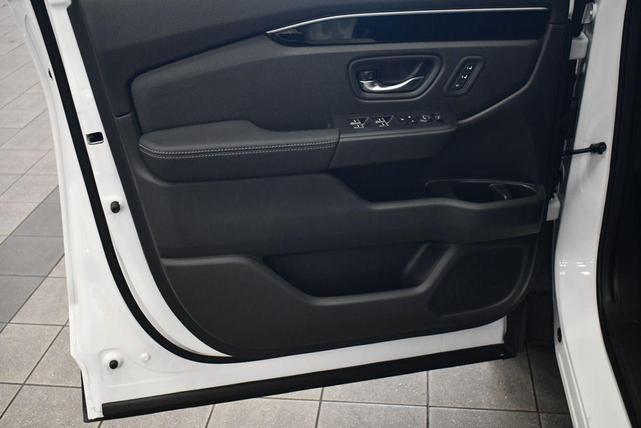 Photo of 2026 Platinum White Pearl Honda Passport