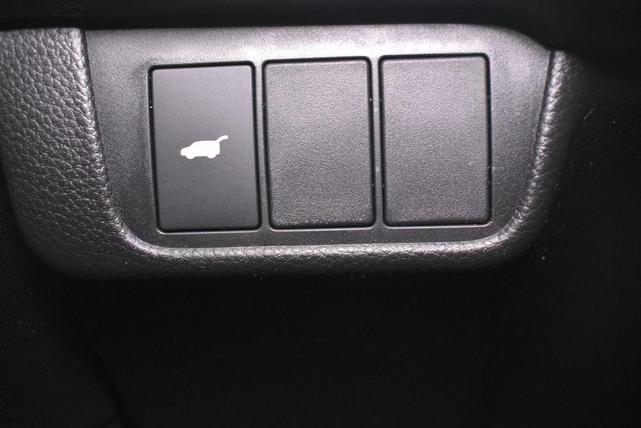 Photo of 2026 Solar Silver Metallic Honda CR-V