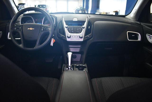 Photo of 2013 Summit White Chevrolet Equinox