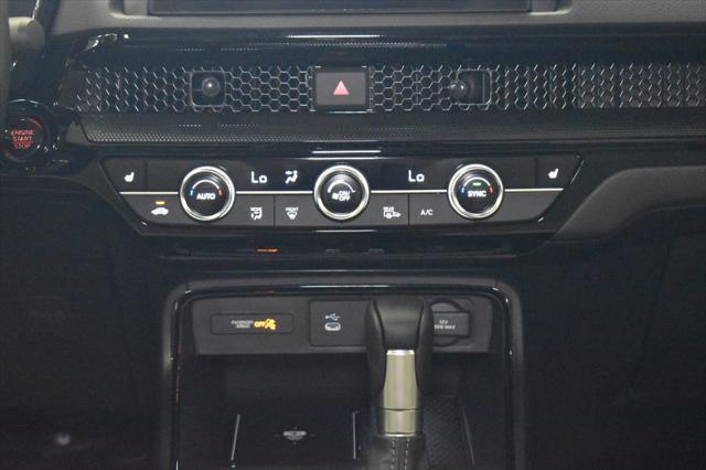 Photo of 2026 Crystal Black Pearl Honda CR-V