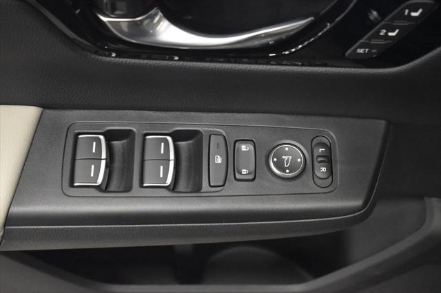 Photo of 2026 Crystal Black Pearl Honda CR-V