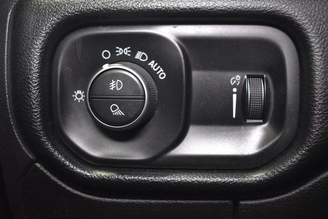 Photo of 2021 Diamond Black Crystal Pearlcoat RAM 1500