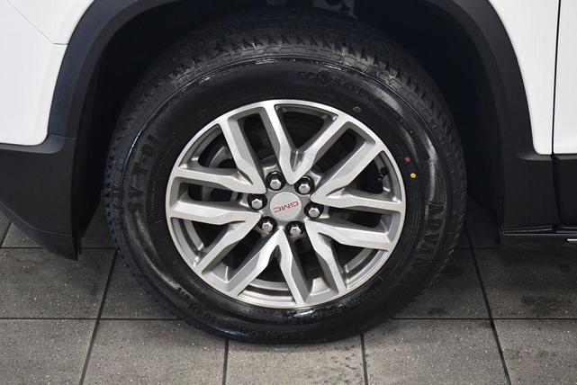 Photo of 2018 Summit White GMC Acadia
