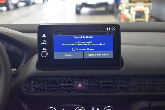 Photo of 2026 Platinum White Pearl Honda HR-V