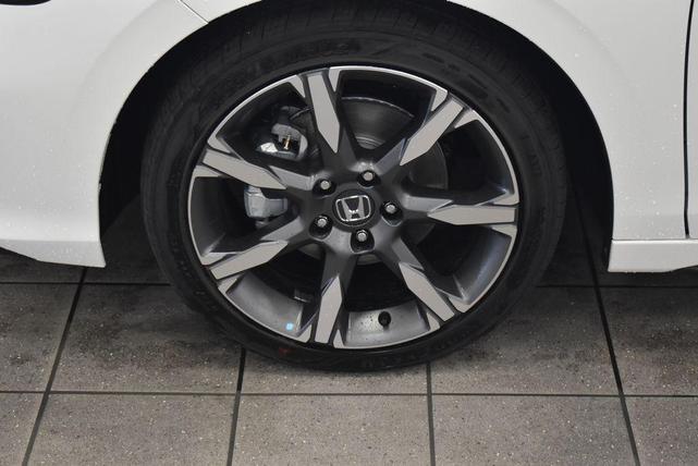 Photo of 2026 Platinum White Pearl Honda Civic Hybrid