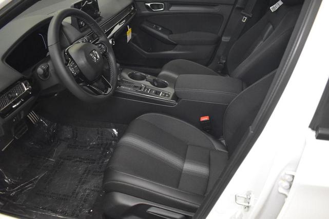 Photo of 2025 Platinum White Pearl Honda Civic