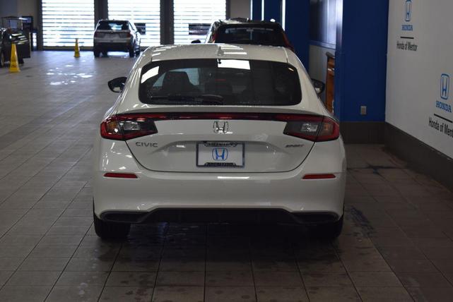 Photo of 2025 Platinum White Pearl Honda Civic