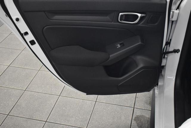 Photo of 2025 Platinum White Pearl Honda Civic