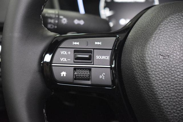 Photo of 2025 Platinum White Pearl Honda Civic