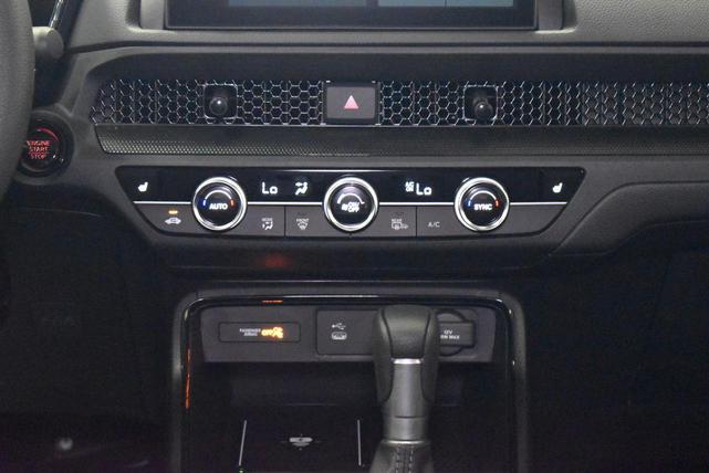 Photo of 2026 Crystal Black Pearl Honda CR-V