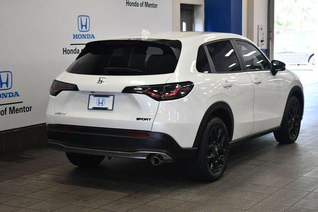 Photo of 2023 Platinum White Pearl Honda HR-V