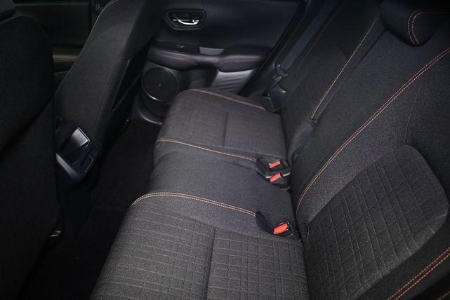 Photo of 2023 Platinum White Pearl Honda HR-V
