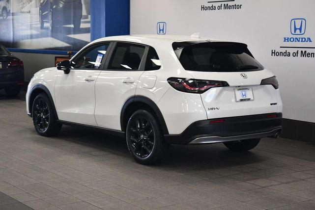 Photo of 2023 Platinum White Pearl Honda HR-V