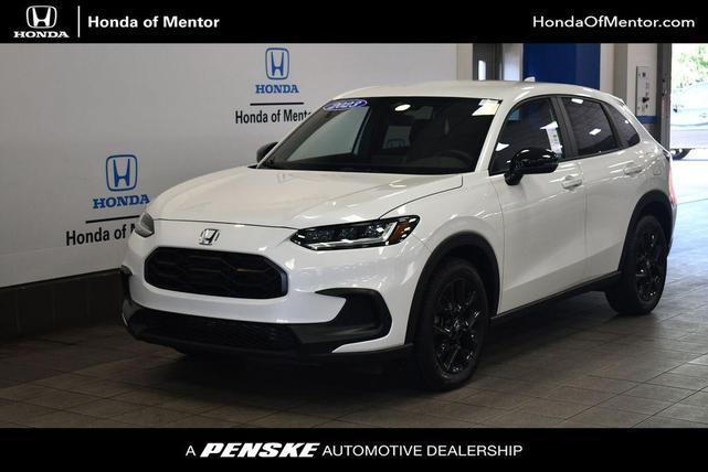 Photo of 2023 Platinum White Pearl Honda HR-V