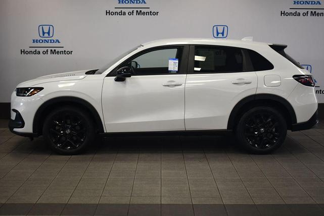 Photo of 2023 Platinum White Pearl Honda HR-V