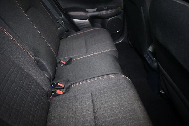 Photo of 2023 Platinum White Pearl Honda HR-V