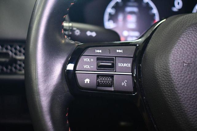 Photo of 2023 Platinum White Pearl Honda HR-V