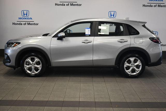 Photo of 2023 Silver Metallic Honda HR-V