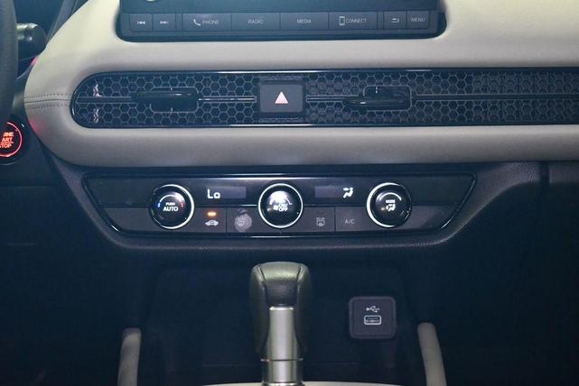 Photo of 2023 Silver Metallic Honda HR-V
