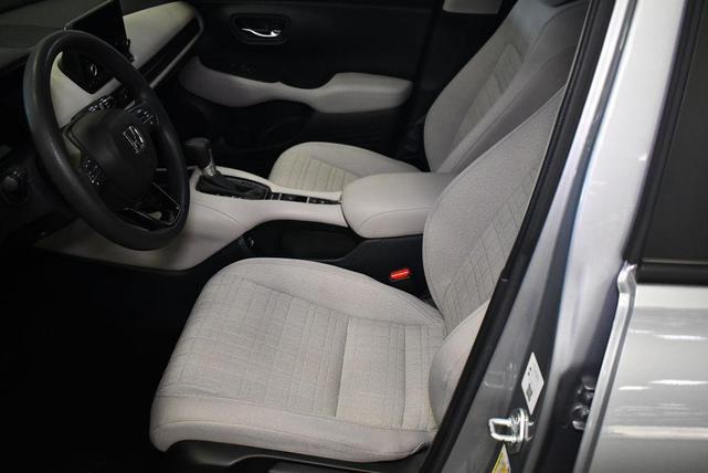 Photo of 2023 Silver Metallic Honda HR-V