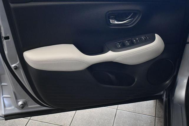 Photo of 2023 Silver Metallic Honda HR-V