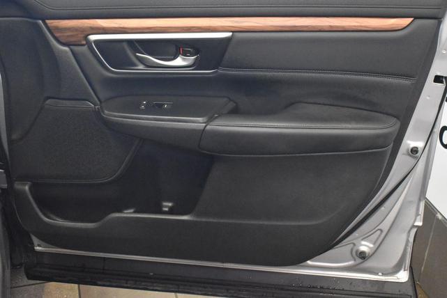 Photo of 2022 Silver Metallic Honda CR-V