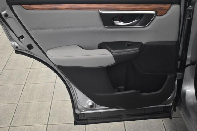 Photo of 2022 Lunar Silver Metallic Honda CR-V