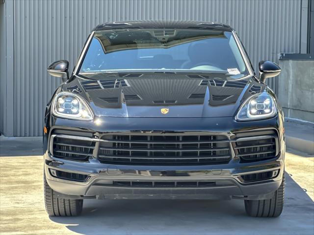 Photo of 2021 Black Porsche Cayenne