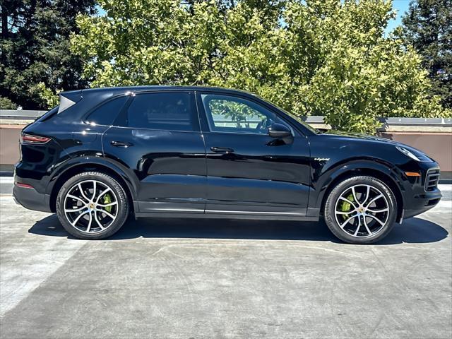 Photo of 2021 Black Porsche Cayenne