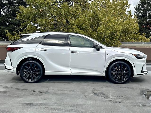 Photo of 2024 Ultra White Lexus RX 500h