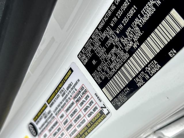 Photo of 2024 Ultra White Lexus RX 500h