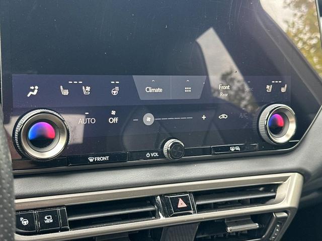 Photo of 2024 Ultra White Lexus RX 500h