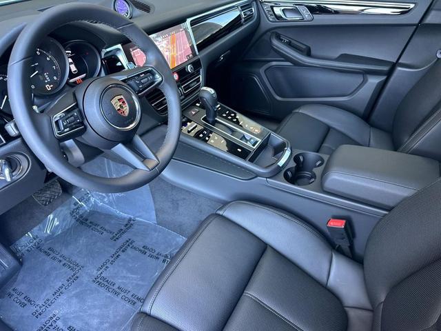 Photo of 2025 White Porsche Macan