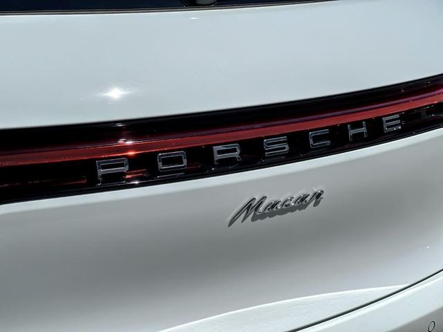 Photo of 2025 White Porsche Macan